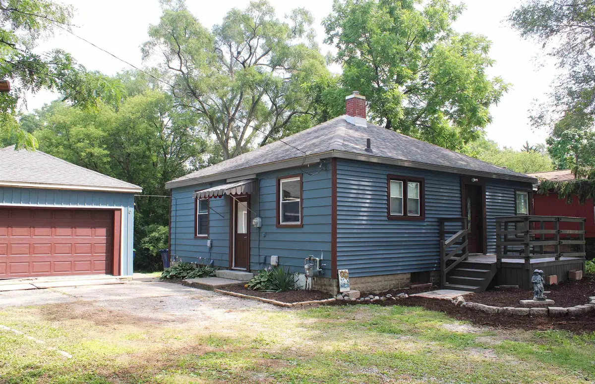 3895 S Washington RD, Saginaw, MI 48601 - #1