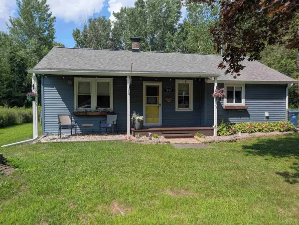 1832 Filmore ST, Essexville, MI 48732