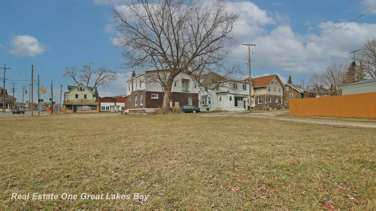 800 Martin Luther King AVE, Flint, MI 48503 - #1