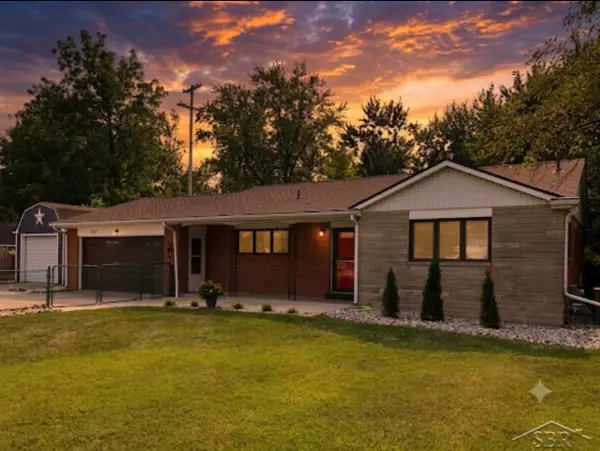 7437 Midland RD, Freeland, MI 48623