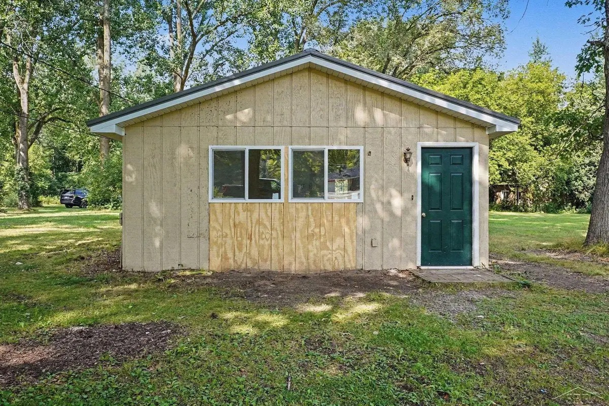 155 N Meridian RD, Midland, MI 48640 - #1