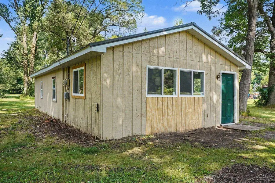 155 N Meridian RD, Midland, MI 48640 - #3
