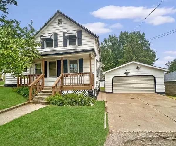 100 W Main Street ST, IronMountain, MI 49801