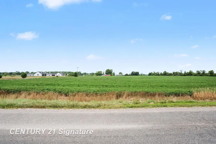 9000 Carter RD, Freeland, MI 48623 - #2