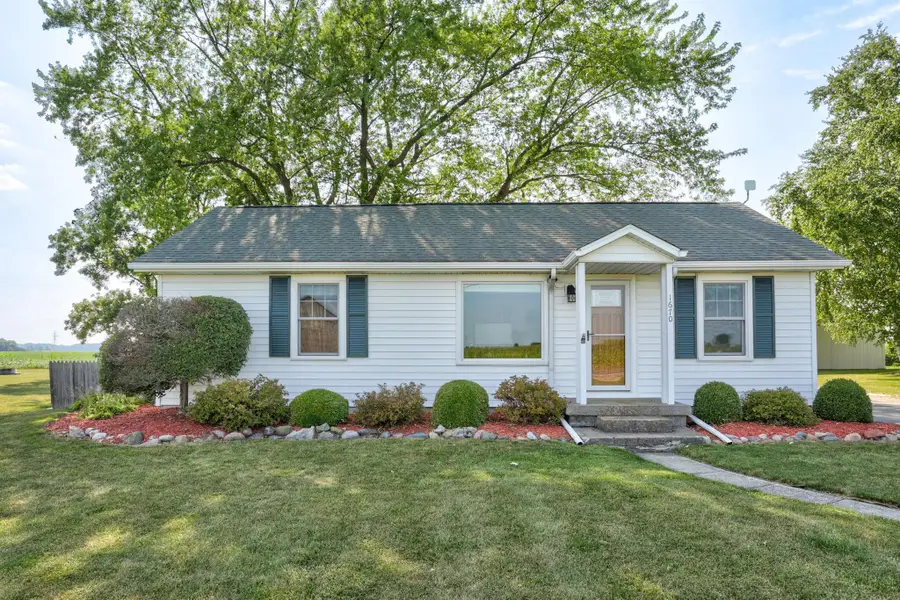 1670 S Portsmouth RD, Saginaw, MI 48601 - #3