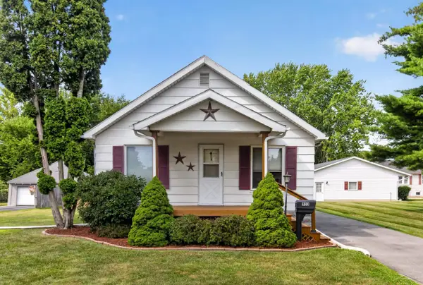 903 Nebobish AVE, Essexville, MI 48732