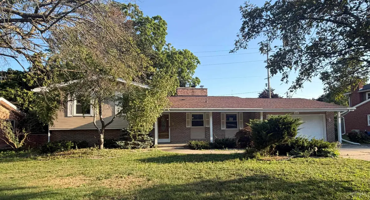 4415 Bradford DR, Saginaw, MI 48603 - #1