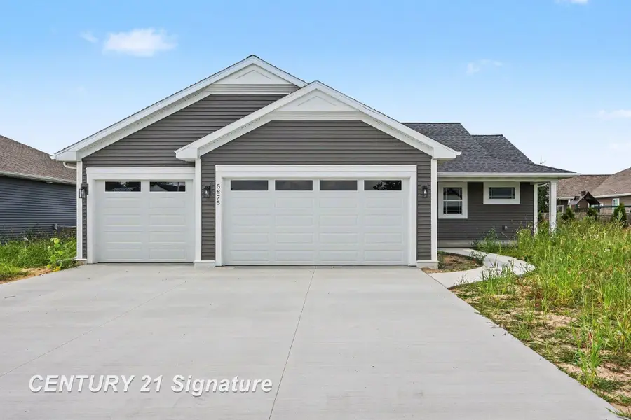 5875 Diamond Meadows LN, Freeland, MI 48623 - #2
