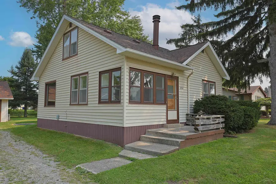 6930 McCarty RD, Saginaw, MI 48603 - #3