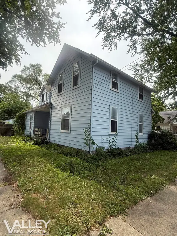 1221 Cass ST, Saginaw, MI 48602