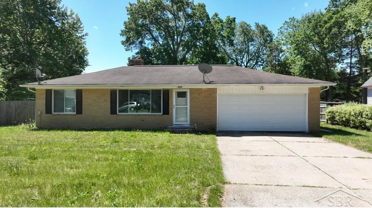 3048 Dixie CT, Saginaw, MI 48601 - #1