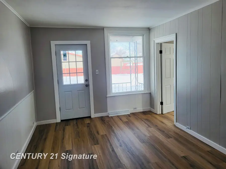 721 Lyon, Saginaw, MI 48602 - #2