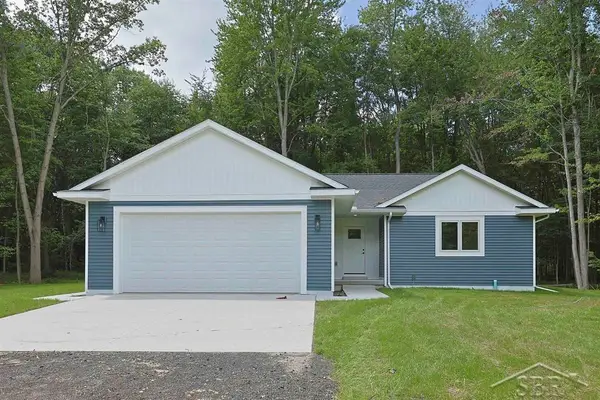 826 S Grey RD, Midland, MI 48640