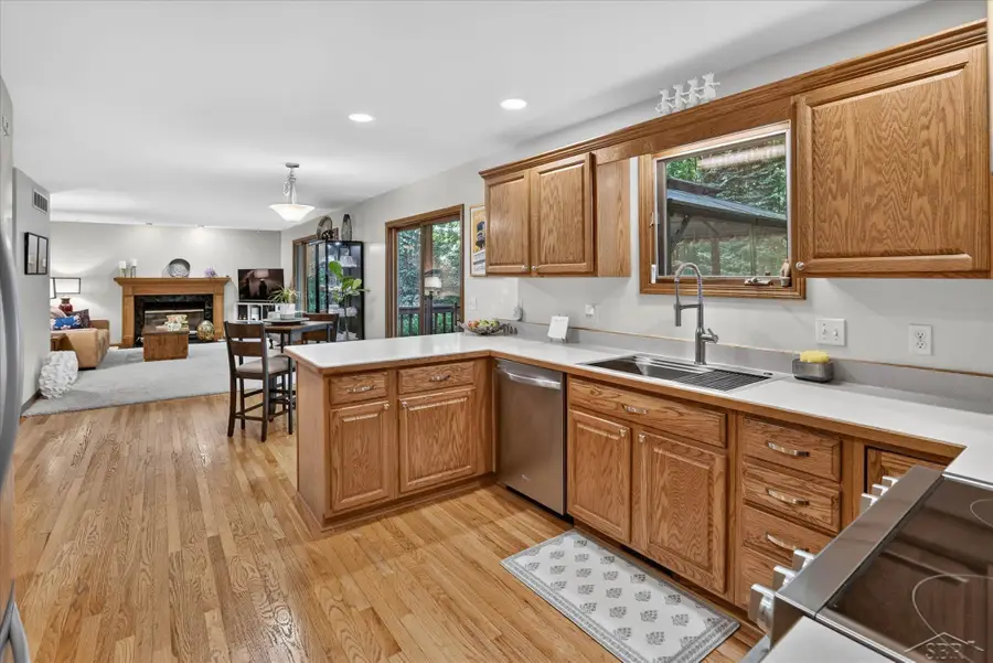 2617 Hearthstone CIR, Midland, MI 48642 - #2