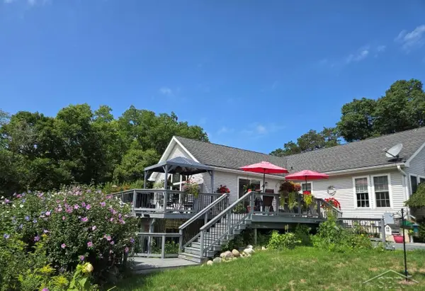 12024 Barnes RD, Byron, MI 48418