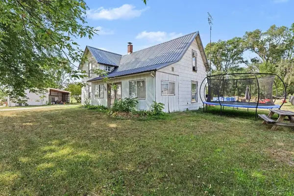 490 W Saginaw ST, Breckenridge, MI 48615
