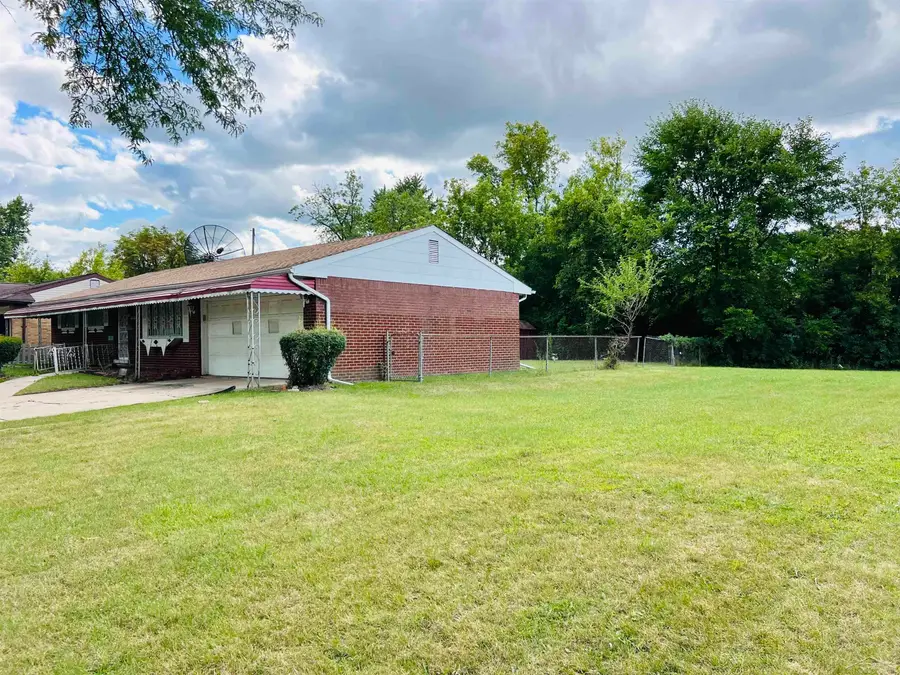 1509 Dillon, Saginaw, MI 48601 - #3