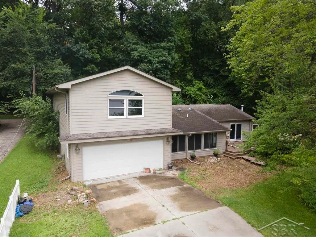 3840 N Water RD, Sanford, MI 48657 - #1