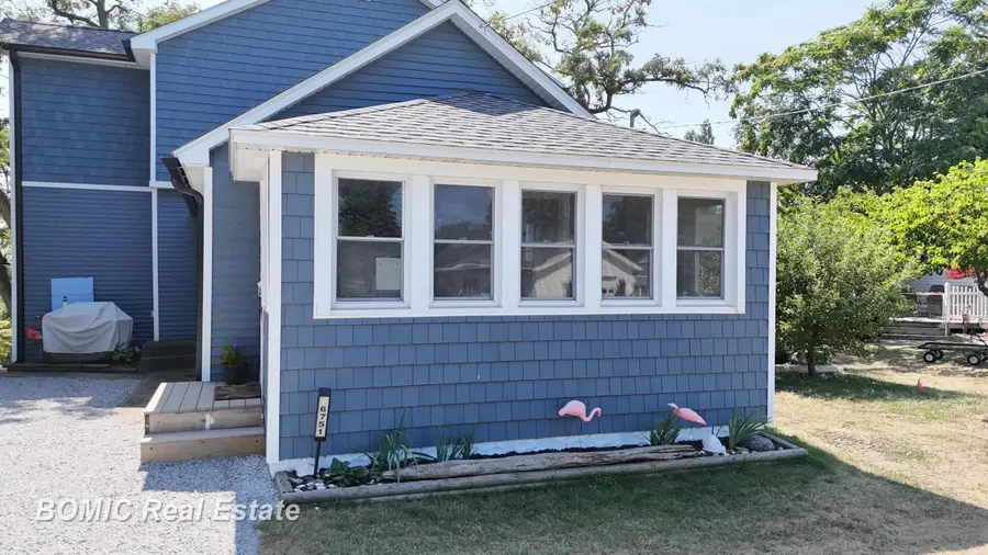 6751 West ST, Caseville, MI 48725 - #2