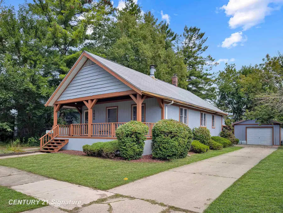 1608 N Oakley ST, Saginaw, MI 48602 - #2