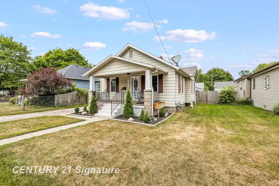 1834 Allegan ST, Saginaw, MI 48602 - #2