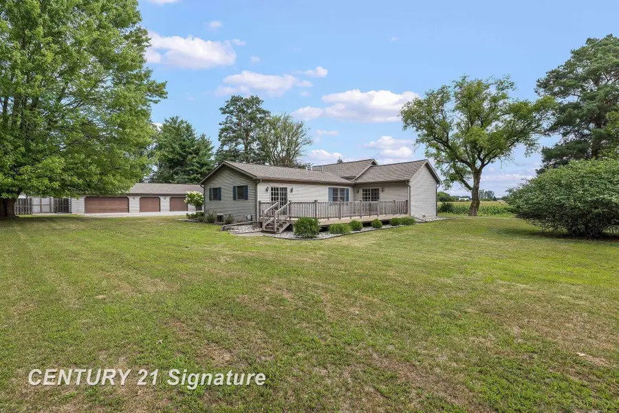 1545 N Graham RD, Freeland, MI 48623 - #2