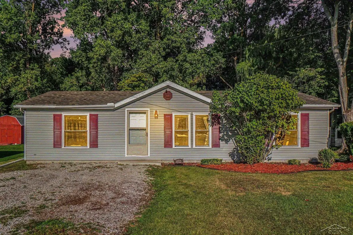 1079 N Huron RD, Linwood, MI 48634 - #1