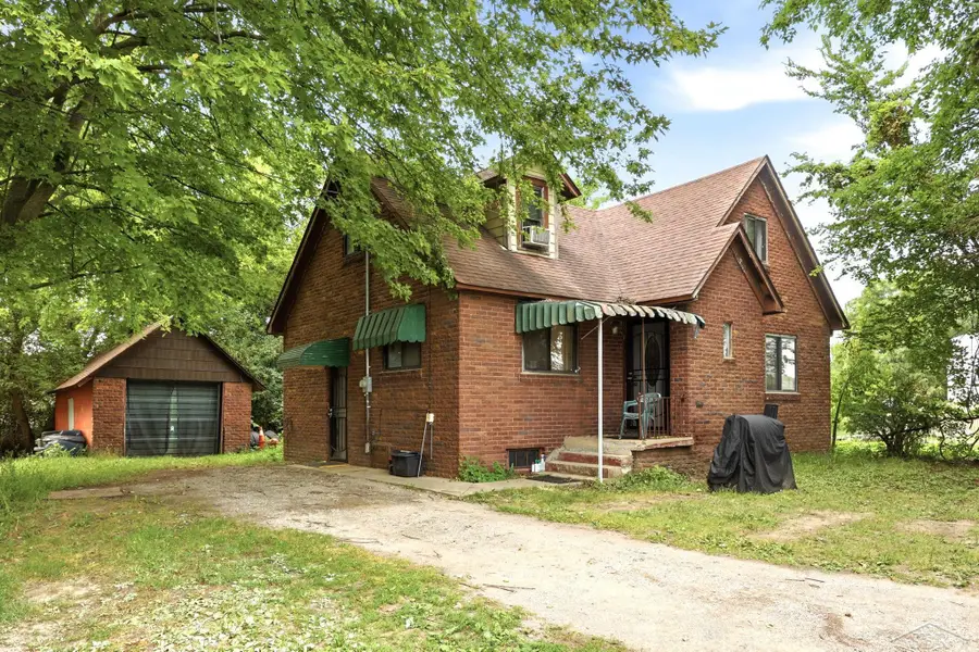 3734 Sheridan RD, Saginaw, MI 48601 - #3