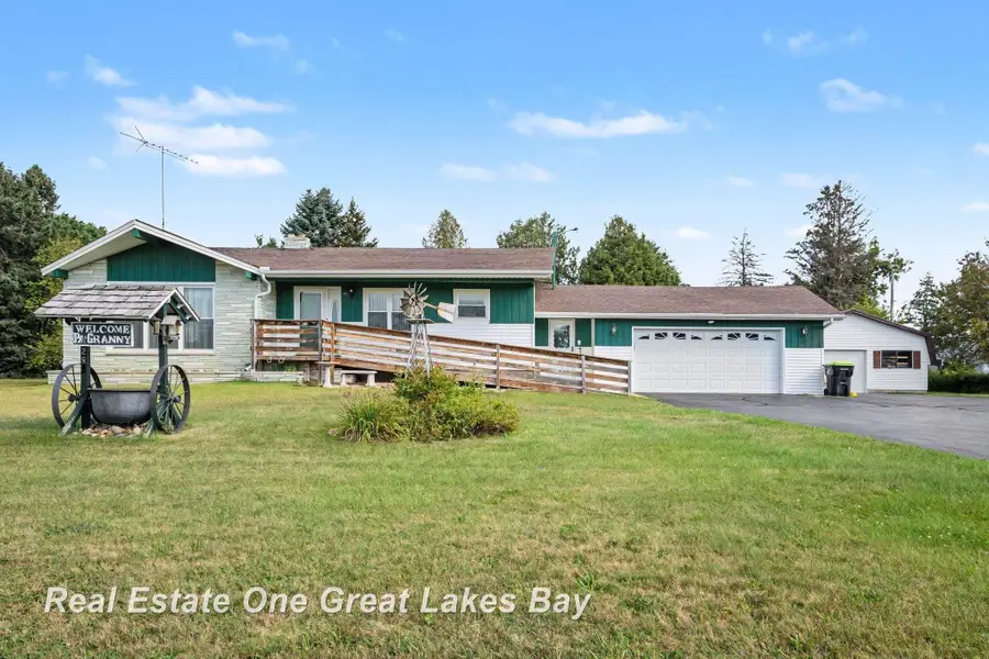 3822 Worth RD, Pinconning, MI 48650 - #2