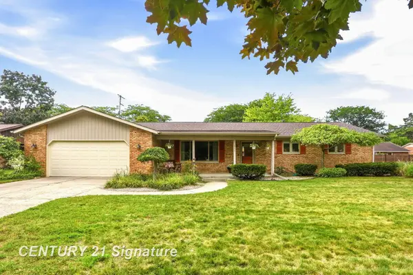4331 Hilray DR, Saginaw, MI 48638