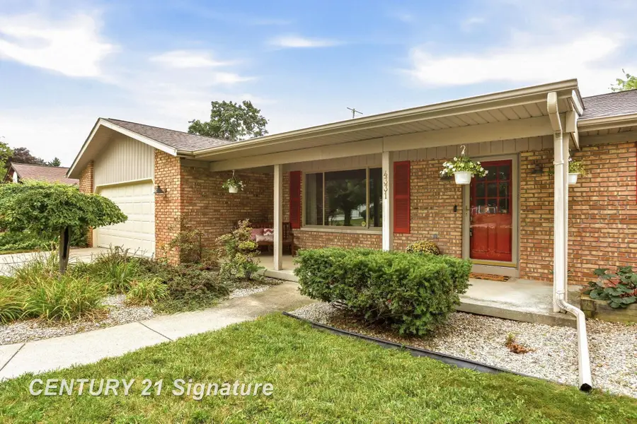 4331 Hilray DR, Saginaw, MI 48638 - #2