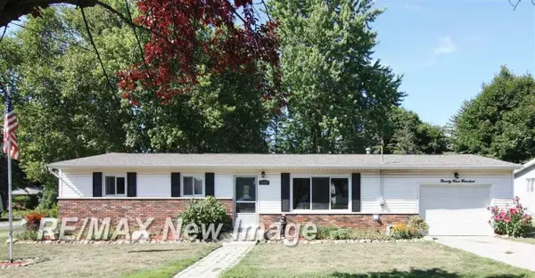 9900 W Freeland RD, Freeland, MI 48623