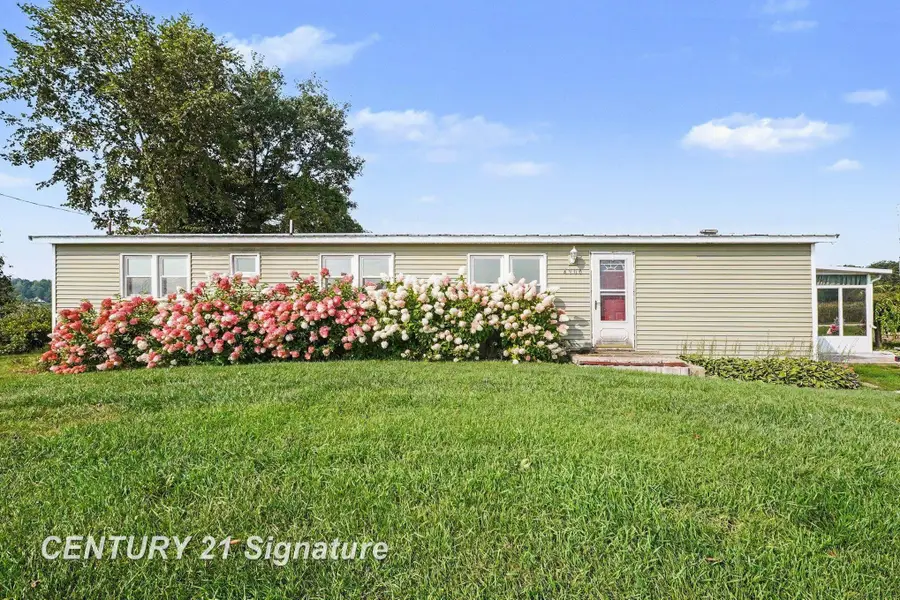 4900 Dundas RD, Beaverton, MI 48612 - #2