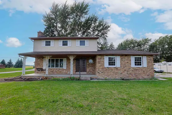 5188 S 7 Mile RD, BayCity, MI 48706