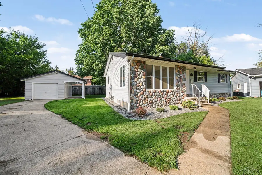 28 Ruhlig CT, Saginaw, MI 48602 - #2