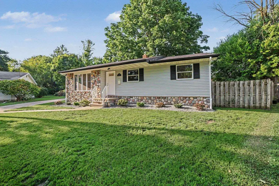 28 Ruhlig CT, Saginaw, MI 48602 - #3
