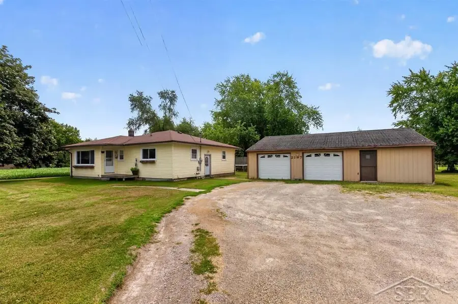 2197 W North Union RD, Auburn, MI 48611 - #2