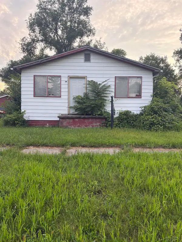 545 S 10th ST, Saginaw, MI 48601