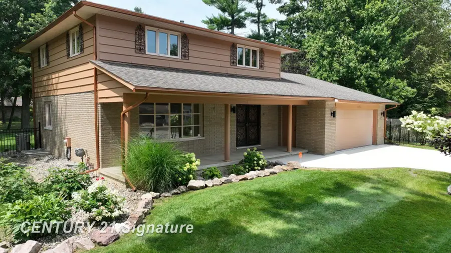 3175 Delevan DR, Saginaw, MI 48603 - #3