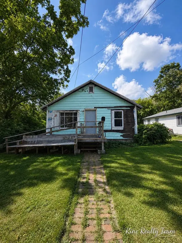 2421 Collingwood AVE, Saginaw, MI 48601