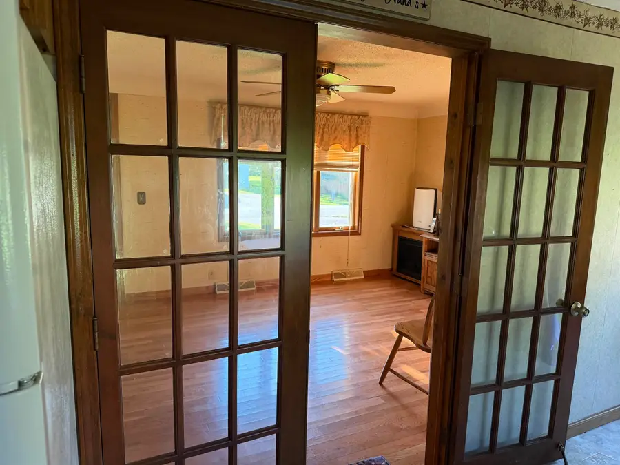 506 N Elevator RD, Linwood, MI 48634 - #2