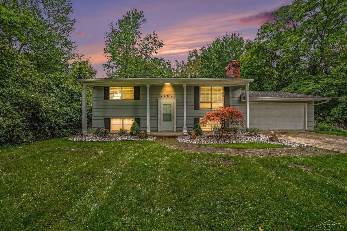 3095 Midland RD, Saginaw, MI 48603 - #1