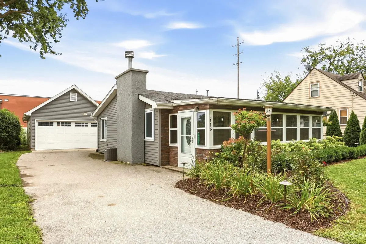2116 Anderson RD, Saginaw, MI 48603 - #1