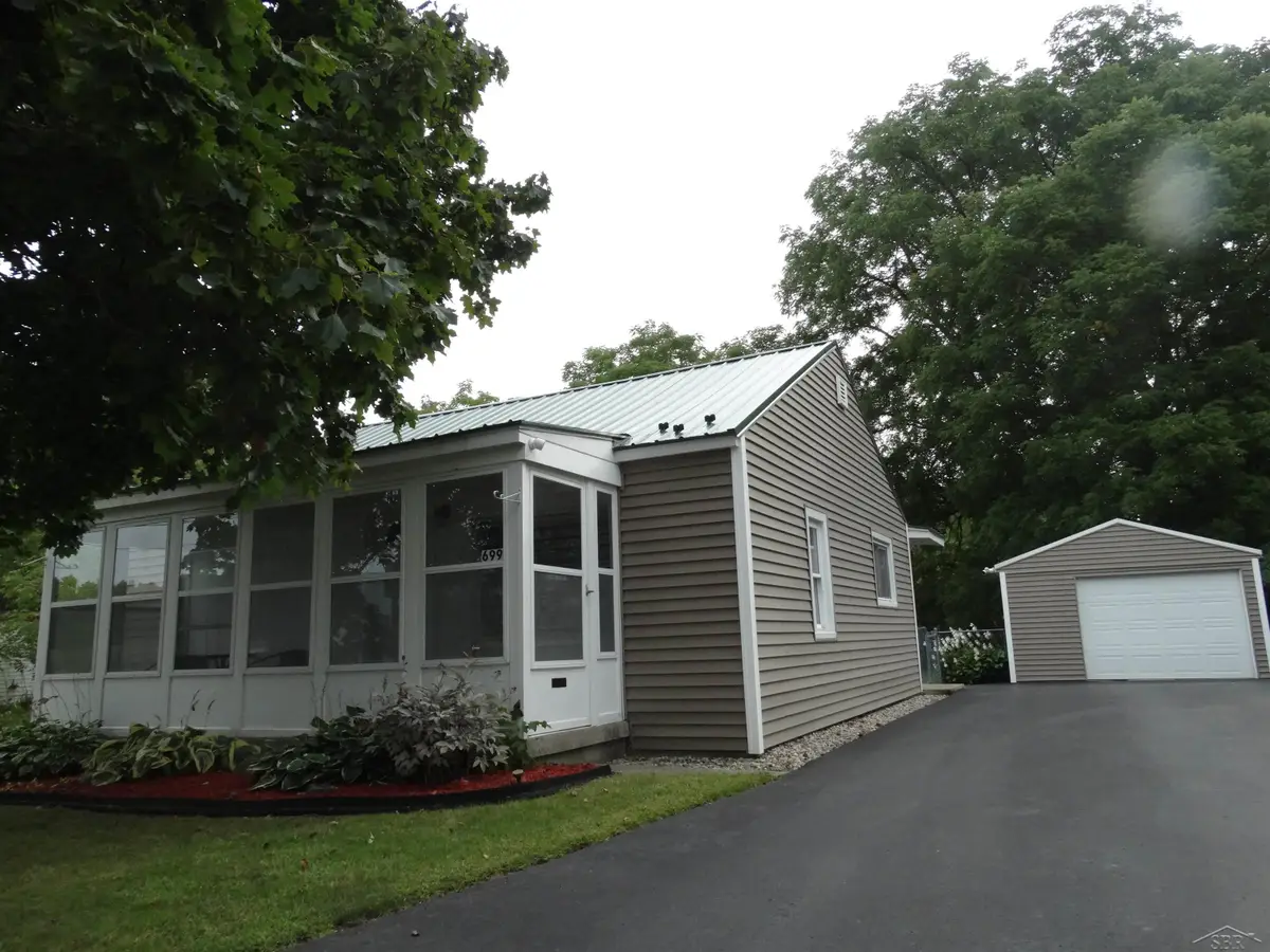 699 S Mill ST, Clio, MI 48420 - #1