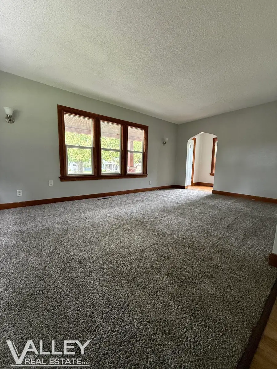 2236 Mc Ewan ST, Saginaw, MI 48602 - #3