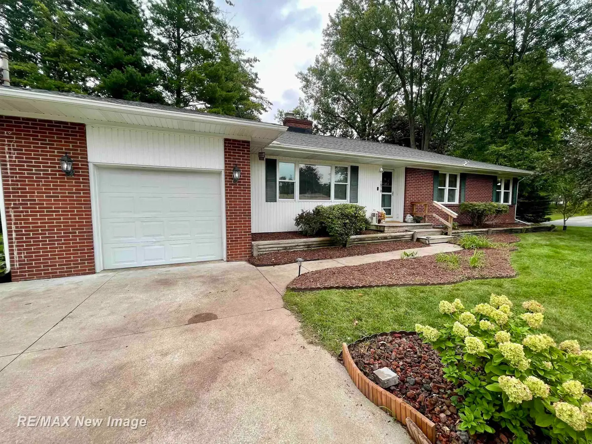 1870 McArthur ST, Saginaw, MI 48638 - #1