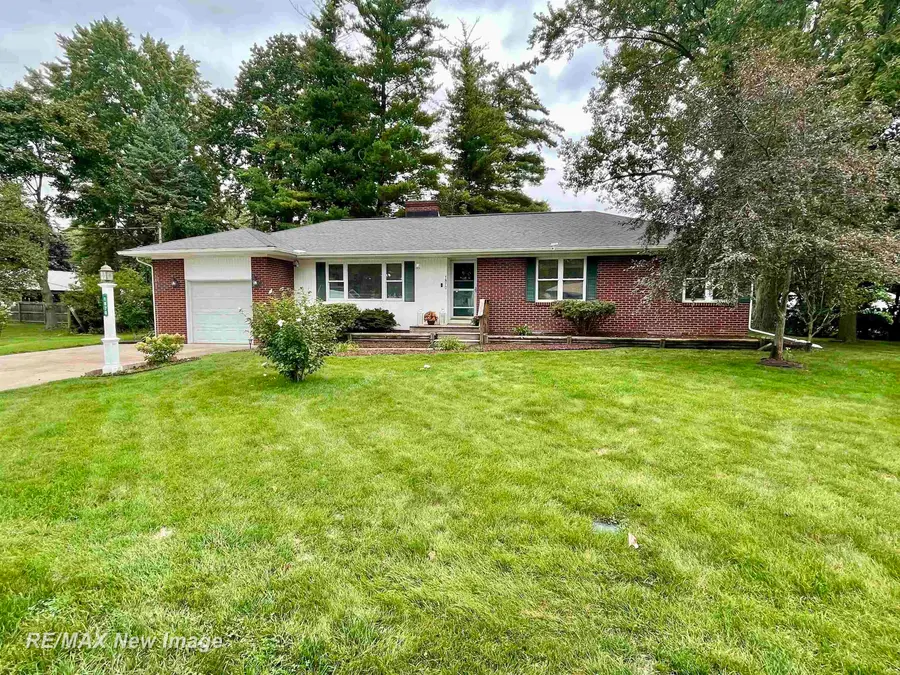 1870 McArthur ST, Saginaw, MI 48638 - #2