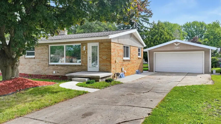 3285 Bertha DR, Saginaw, MI 48601 - #2