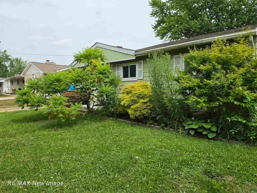 771 S Center RD, Saginaw, MI 48638 - #2