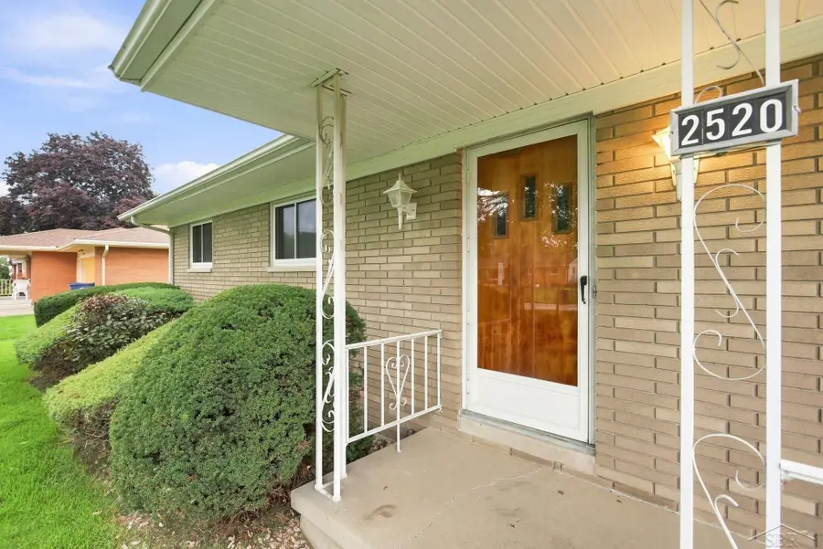 2520 Moonglow  DR, Saginaw, MI 48603 - #3